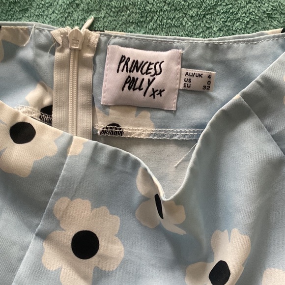 Princess Polly - Picture 2 of 3